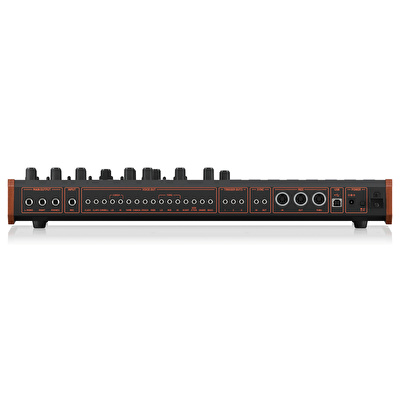 BEHRINGER LM DRUM Dijital Davul Makinesi